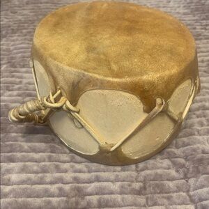 NATIVE AMERICAN VINTAGE Hyde and wood PERSONAL DRUM Handmade